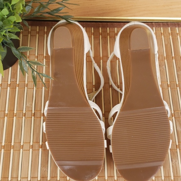 Alia wedge Sandals - Picture 4 of 8